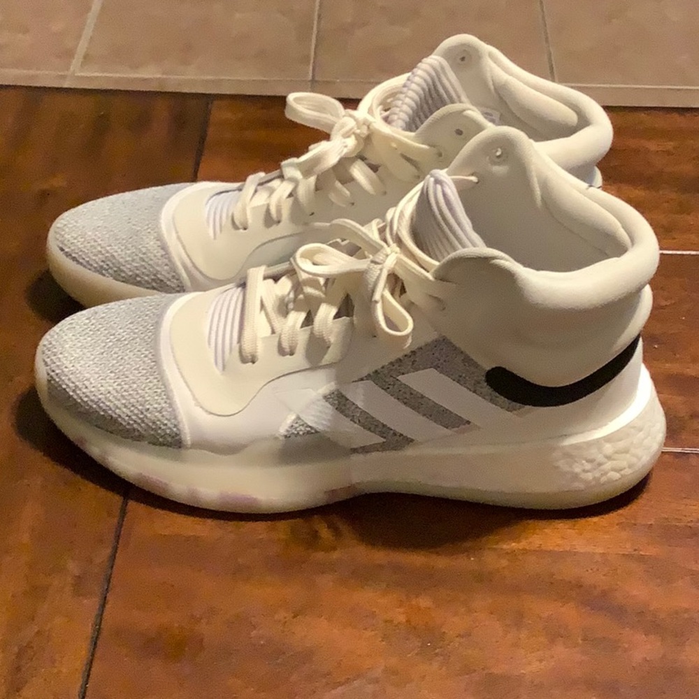 Adidas Marquee Boost Basketball Shoes White Sz 11